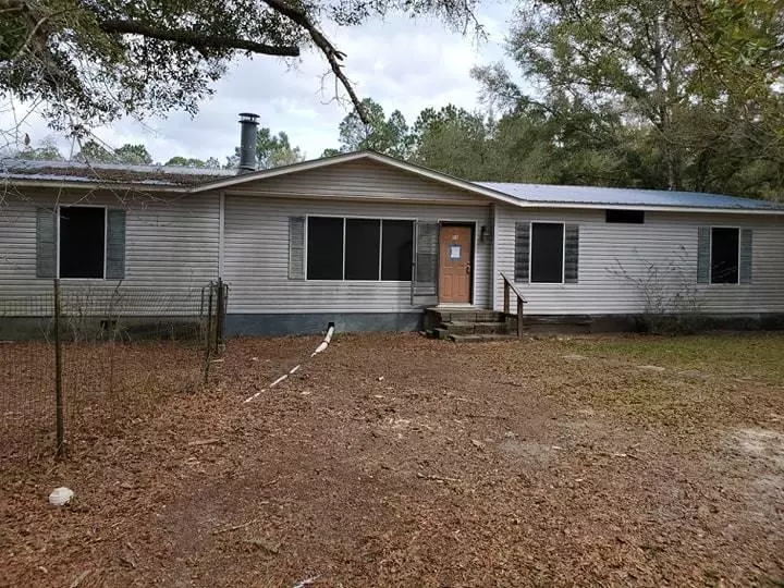 89 J Street, Freeport, FL 32439