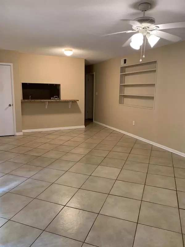 Fort Walton Beach, FL 32548,405 Marshall Court  #UNIT 06