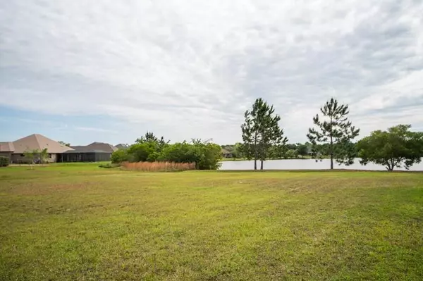 Milton, FL 32583,5707 Highland Lake Drive