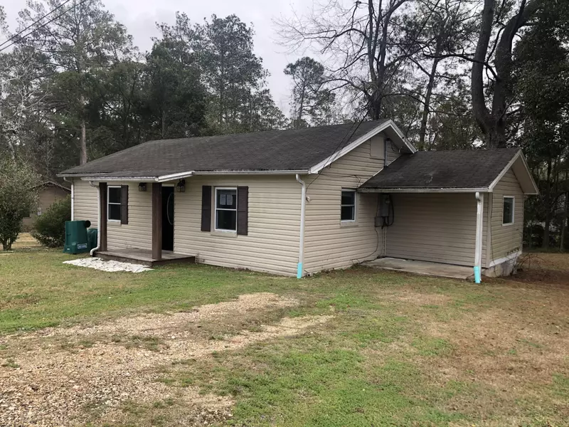 402 E Wisconsin Avenue, Bonifay, FL 32425