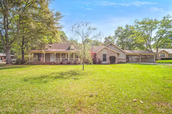 6039 Blueberry Lane, Crestview, FL 32536