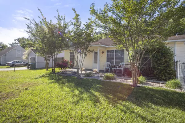 Crestview, FL 32539,2874 Aplin Road