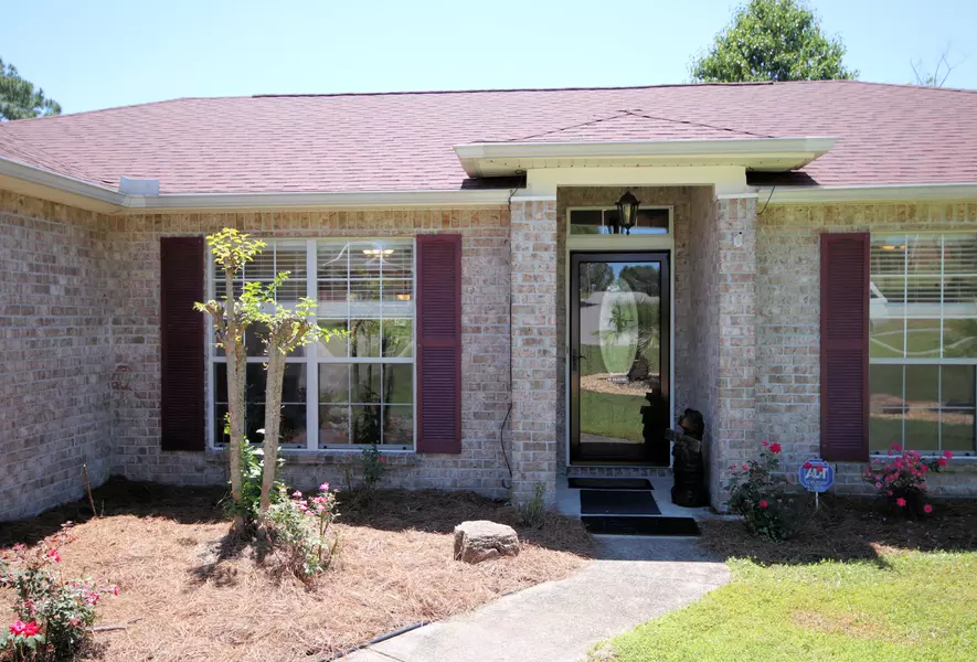 303 Tislow Drive, Crestview, FL 32536