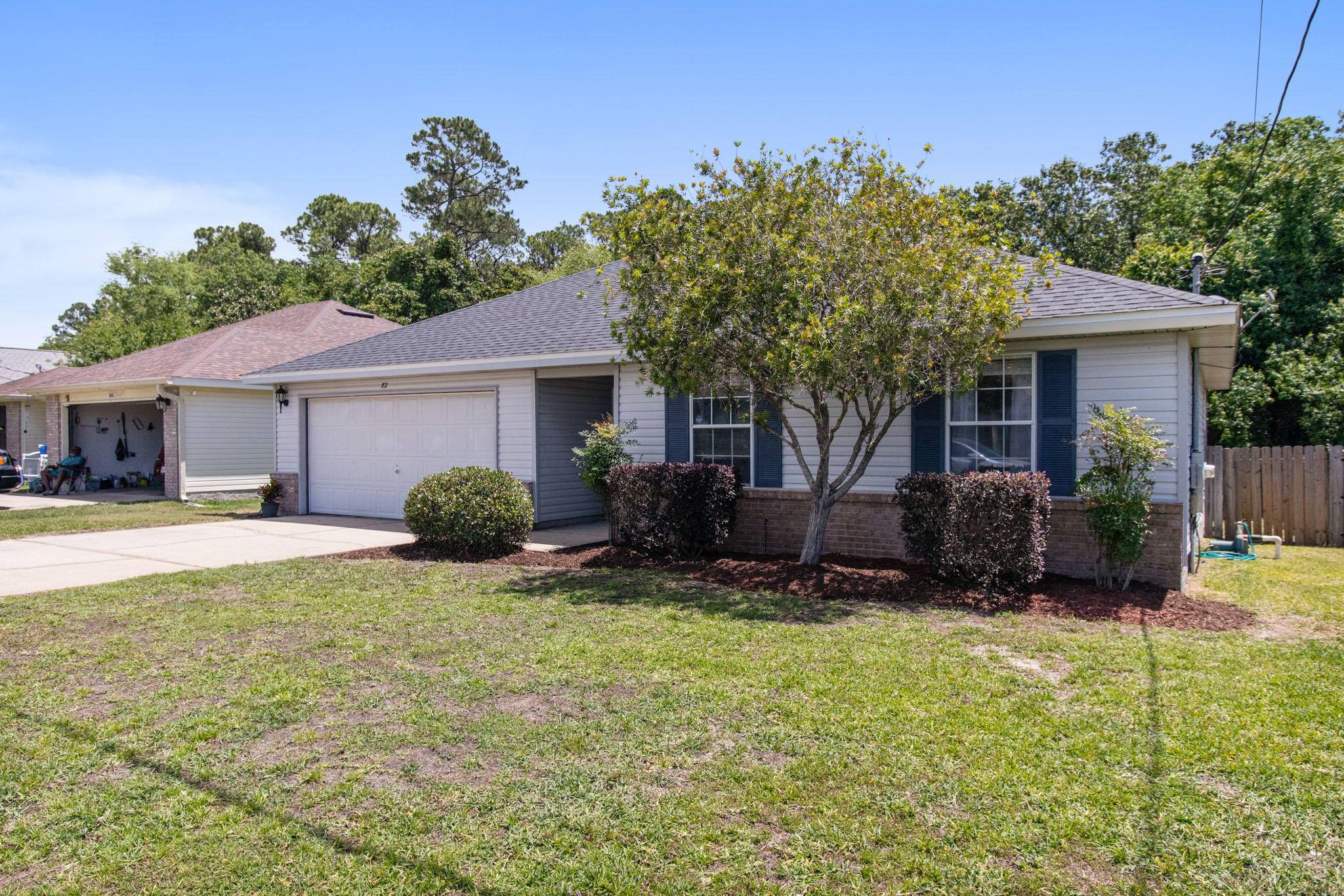 Mary Esther, FL 32569,82 Stowe Road