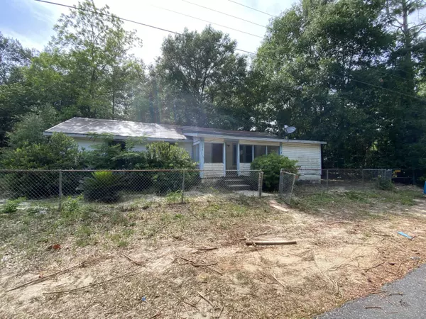 598 Henderson Street, Crestview, FL 32539