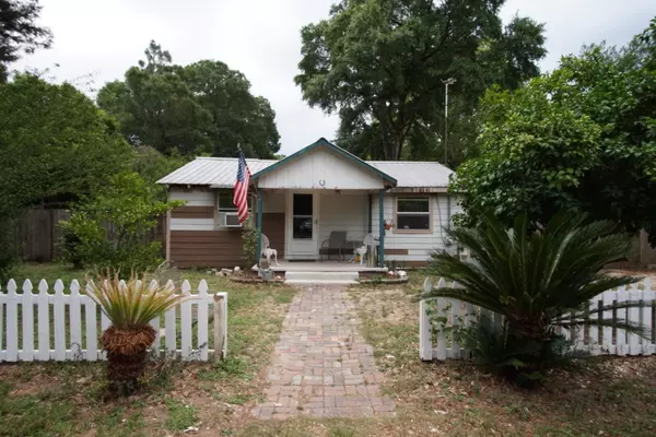 Crestview, FL 32539,697 E Cobb Avenue