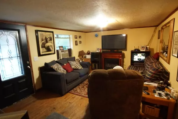 Crestview, FL 32539,697 E Cobb Avenue