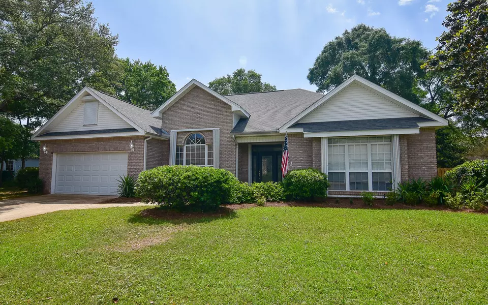 4240 Otterlake Cove, Niceville, FL 32578