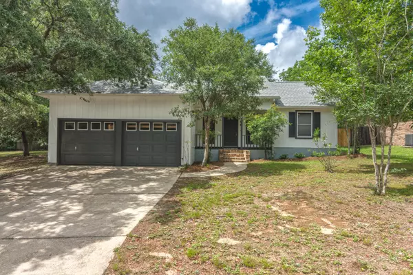 106 Claire Drive, Crestview, FL 32539