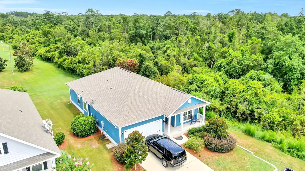 499 Fanny Ann Way, Freeport, FL 32439