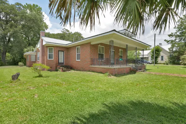 440 S 12Th Street, Defuniak Springs, FL 32435