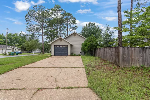 Crestview, FL 32539,102 Oak Terrace Drive