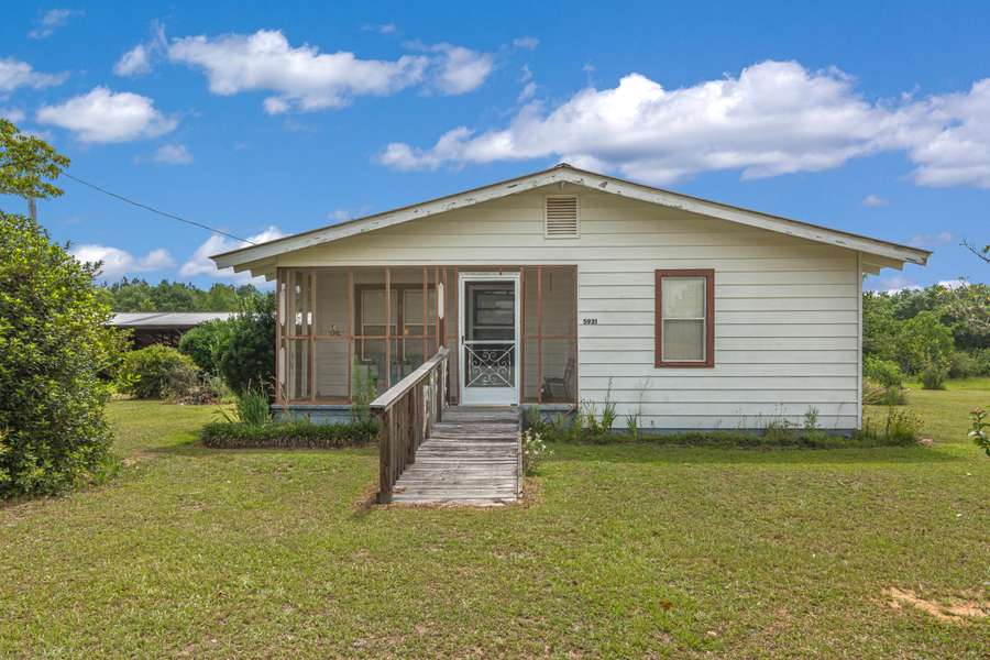 5921 Jack Stokes Road, Baker, FL 32531