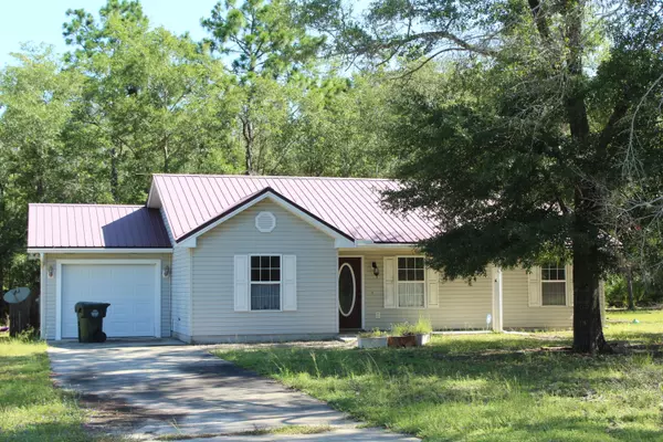 65 `Sidney Ave. Avenue, Defuniak Springs, FL 32433