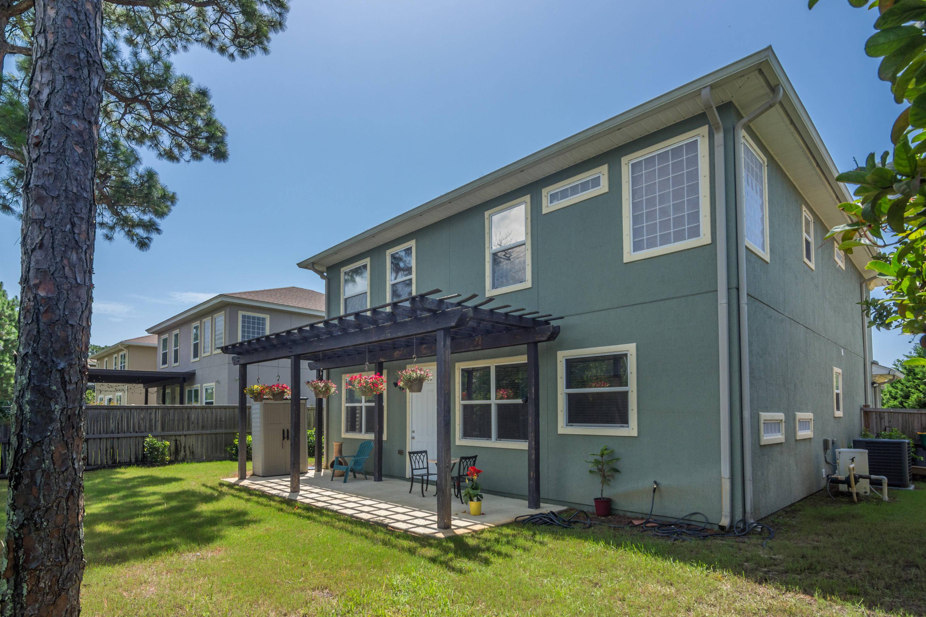 Mary Esther, FL 32569,872 Solimar Way
