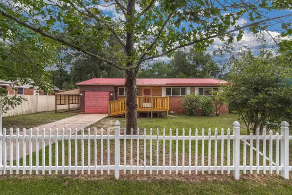 550 PURL ADAMS Avenue, Crestview, FL 32539