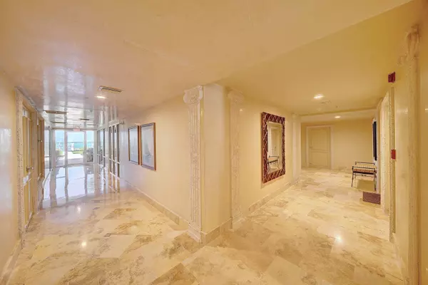 Destin, FL 32541,280 Gulf Shore Drive  #242