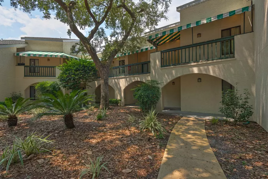 201 Westlake Court  #201, Niceville, FL 32578