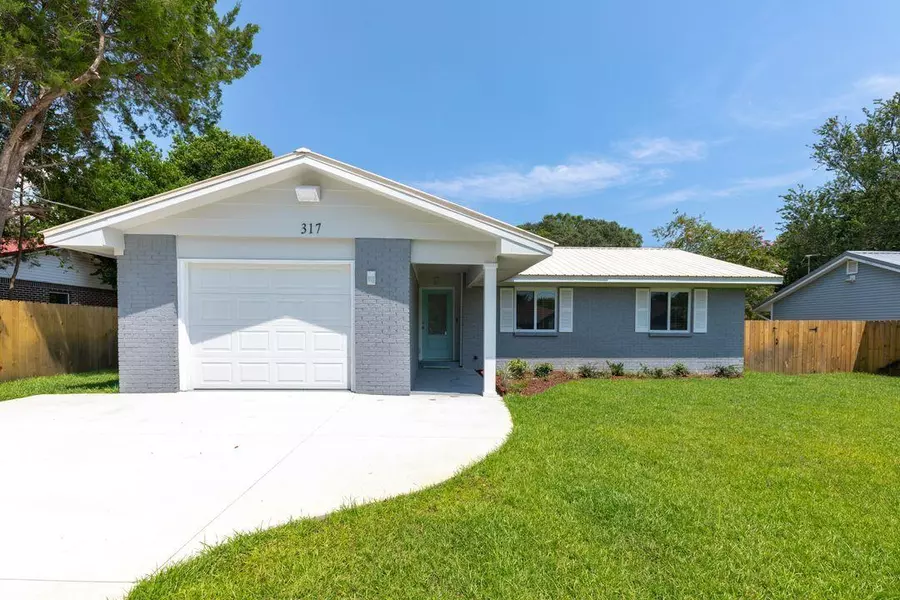 317 Woodland Avenue, Mary Esther, FL 32569