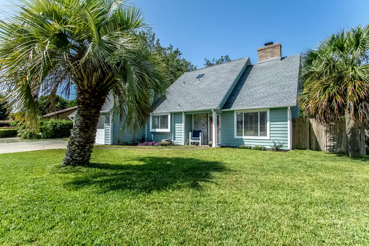 Destin, FL 32541,352 Sailfish Drive