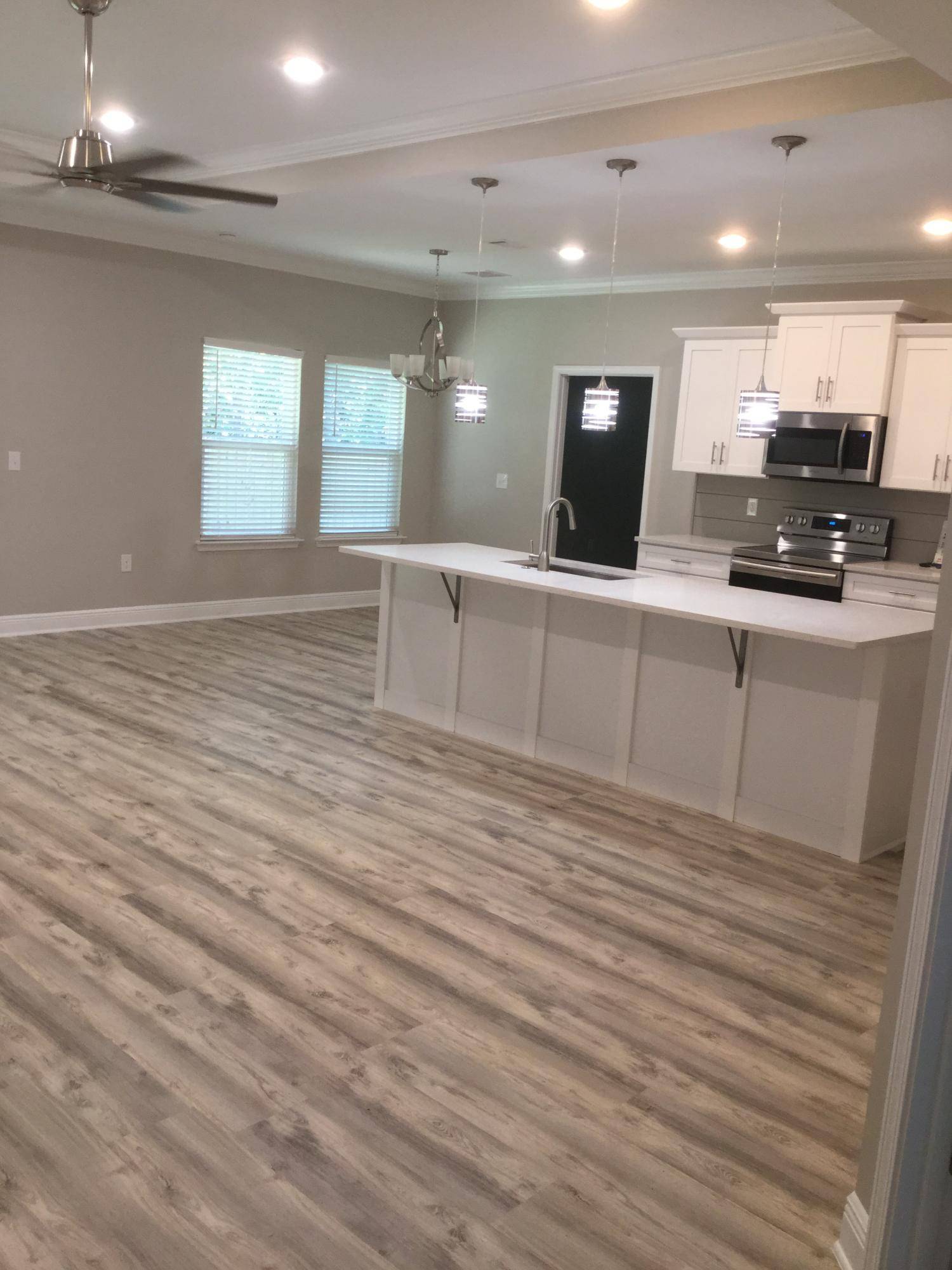 Mary Esther, FL 32569,402 Spruce Street