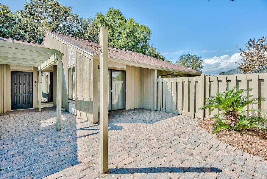 900 Bay Drive  #UNIT 47, Niceville, FL 32578