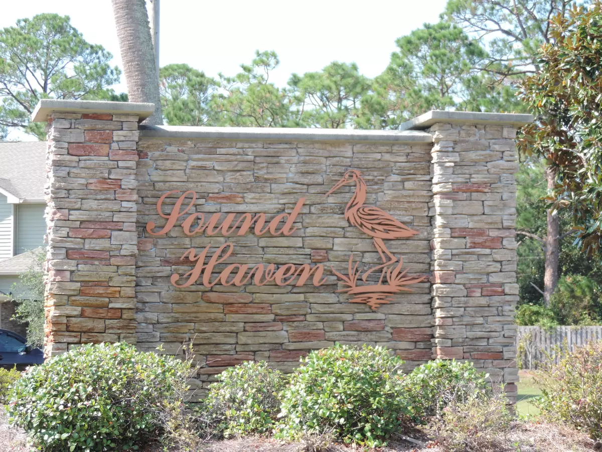 Navarre, FL 32566,1715 Sound Haven Court