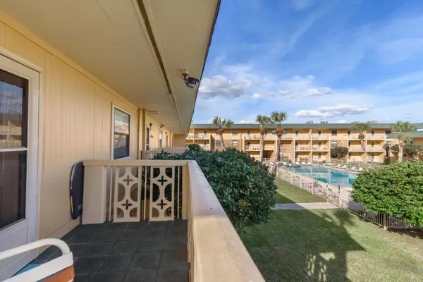 Fort Walton Beach, FL 32548,885 Santa Rosa Boulevard  #UNIT 220-B