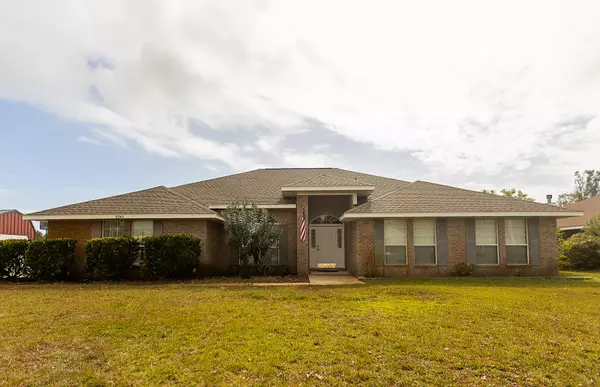 8243 Hartington Drive, Navarre, FL 32566