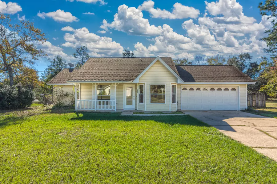 108 W Walker Circle, Crestview, FL 32539