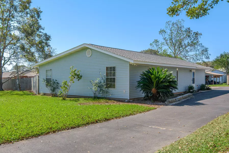 9001 Ashland Avenue, Pensacola, FL 32534