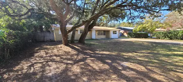 704 Revere Avenue, Fort Walton Beach, FL 32547