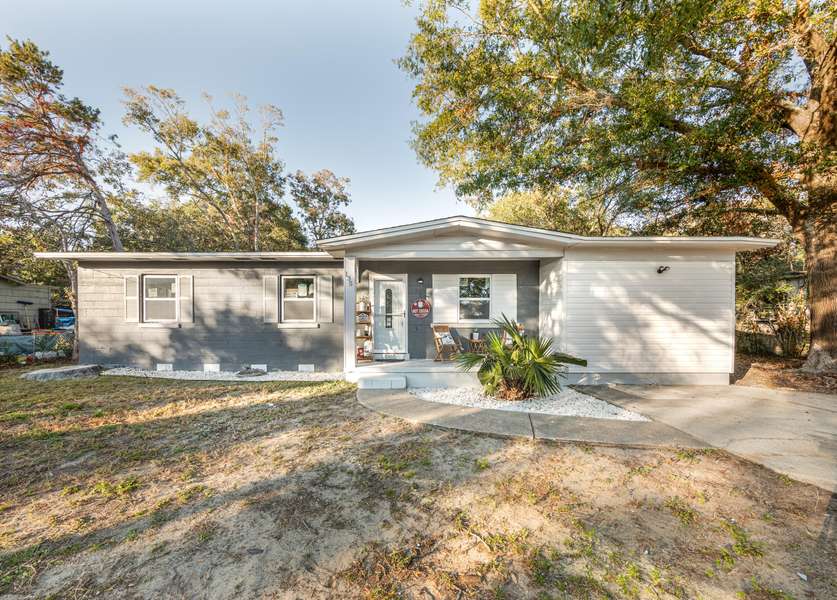 135 NW Moriarty Street, Fort Walton Beach, FL 32548