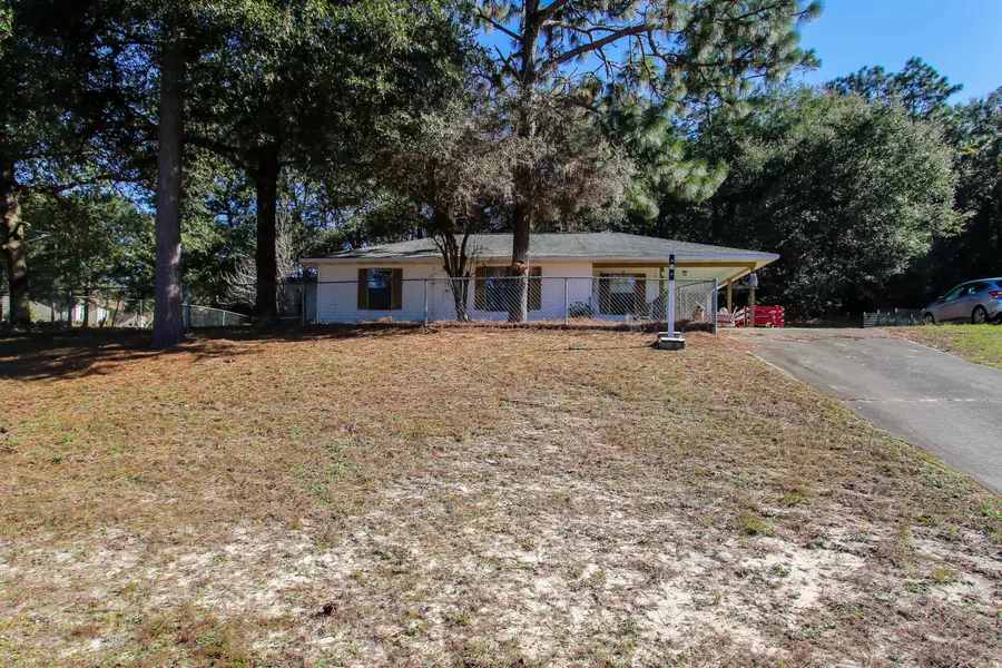 310 Lakeview Drive, Crestview, FL 32536