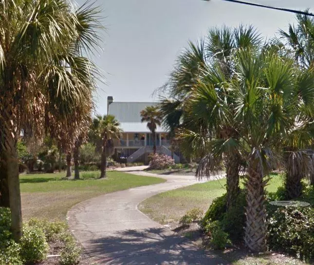 Gulf Breeze, FL 32563,4909 Soundside Drive