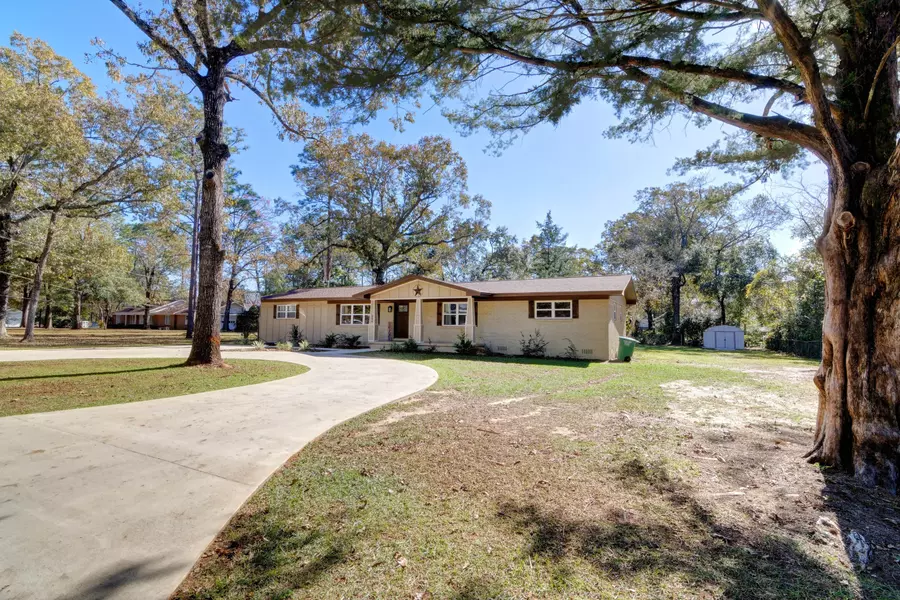 350 Powell Drive, Crestview, FL 32536