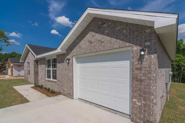 Crestview, FL 32539,517 Grand Ridge Drive