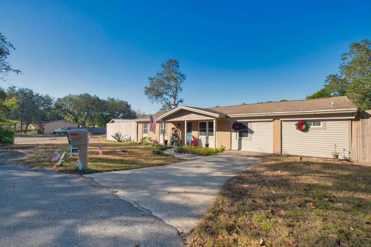 Shalimar, FL 32579,9 Twisted Oak Trail