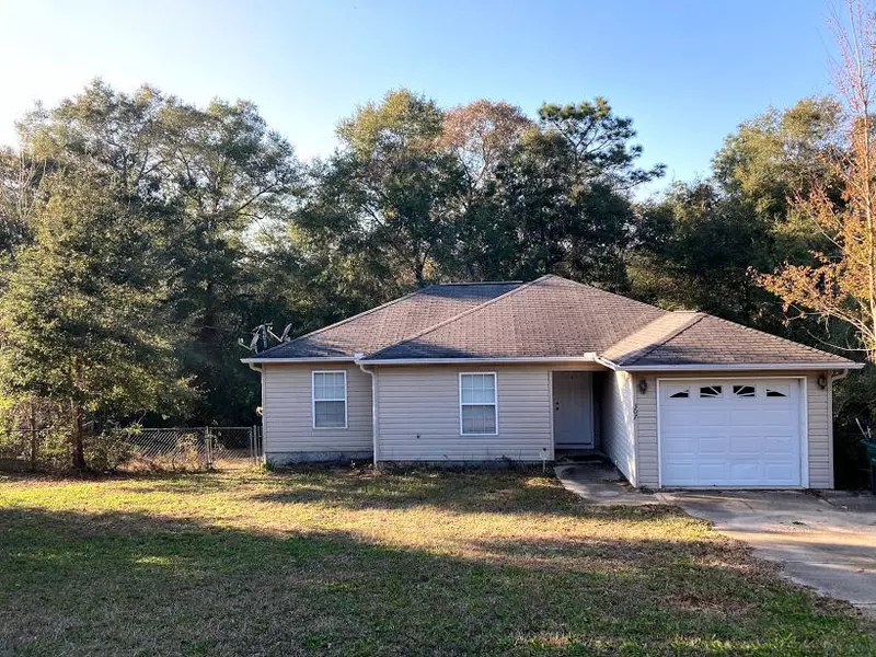 307 Lakeview Drive, Crestview, FL 32536