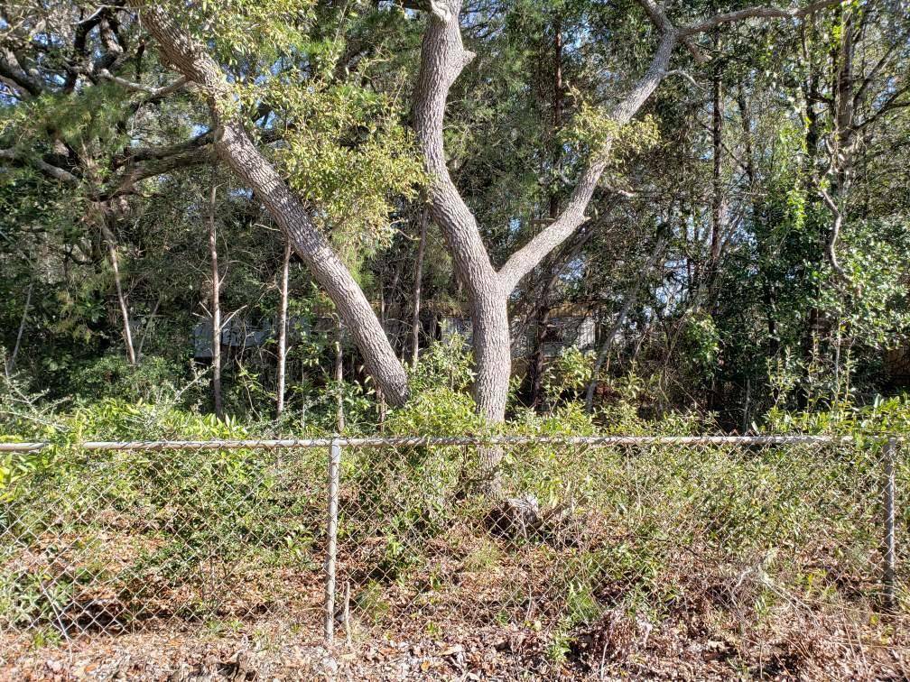 418 Little John Road, Mary Esther, FL 32569