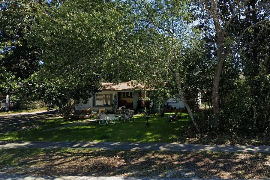 Destin, FL 32541,128 Calhoun Avenue