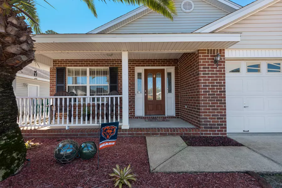 394 Pristine Water Lane, Mary Esther, FL 32569