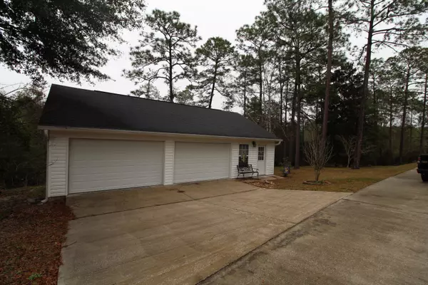 Crestview, FL 32539,212 Wheeler Place