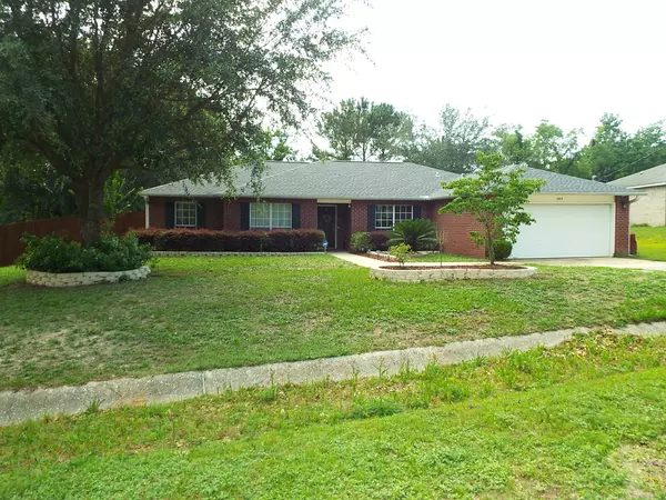 205 Villacrest Drive, Crestview, FL 32536