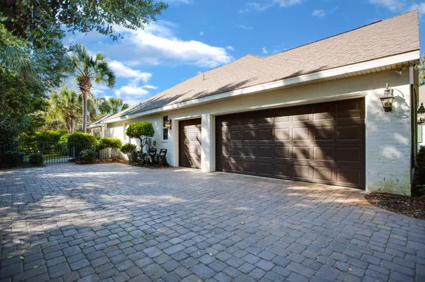 Miramar Beach, FL 32550,369 Golfview Drive