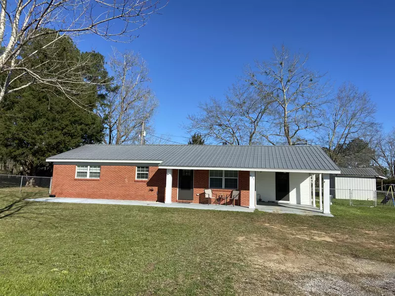 631 State Highway 85, Laurel Hill, FL 32567