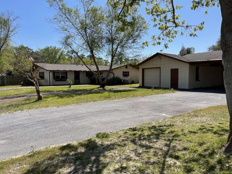 108 Dolphin Road, Mary Esther, FL 32569