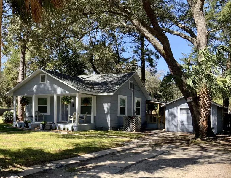 268 Magnolia Avenue, Valparaiso, FL 32580