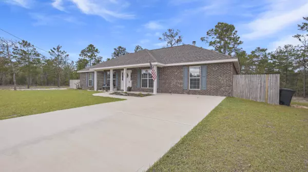 Defuniak Springs, FL 32433,297 E Daisy Lane