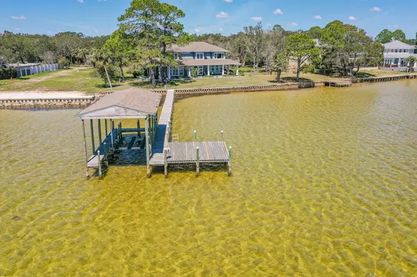 Shalimar, FL 32579,15 Paradise Point Road